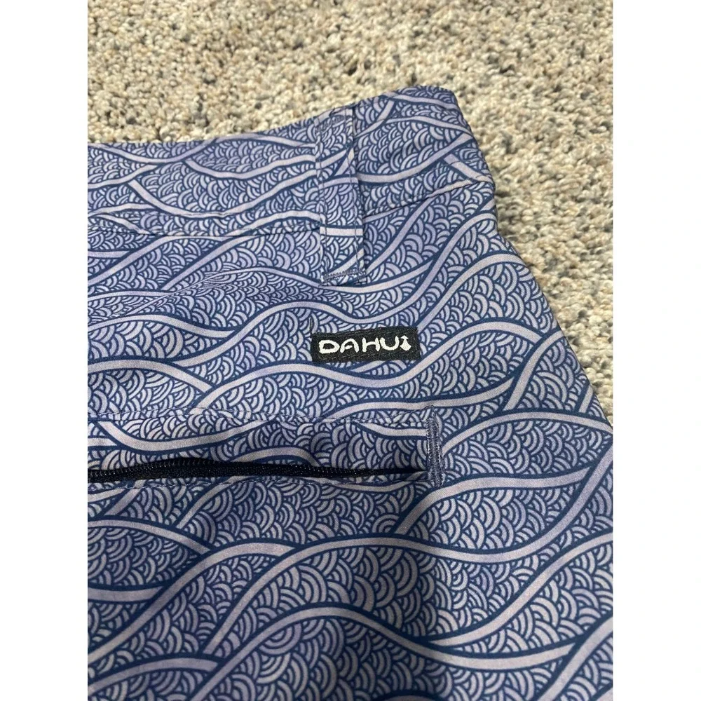 DaHui Hybrid Collection Mens Board Shorts Blue Wave Pattern Size 32 Swim Trunks